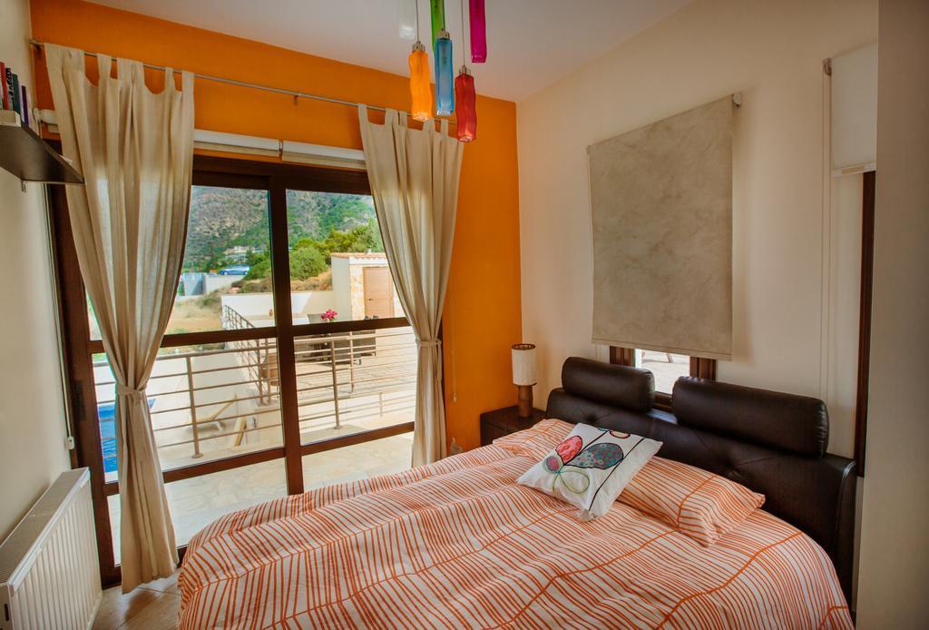 Kallinousa Beach Villa Pomos Exterior photo