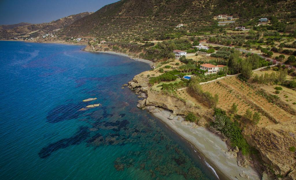Kallinousa Beach Villa Pomos Exterior photo