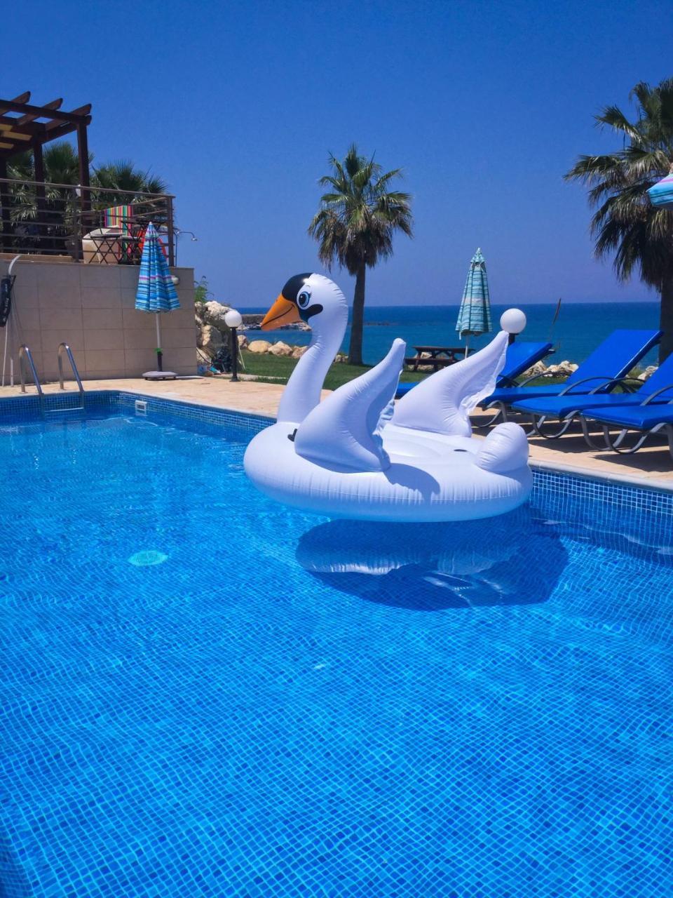 Kallinousa Beach Villa Pomos Exterior photo
